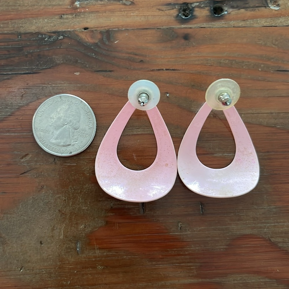 80,s Vintage Metalic Earrings - Picture 3 of 3